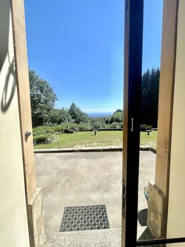 Villa Le Camign�, Ch�teau, Vue Pyr�n�es