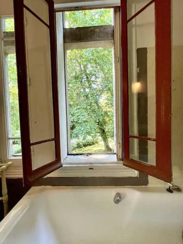 Villa Le Camign�, Ch�teau, Vue Pyr�n�es