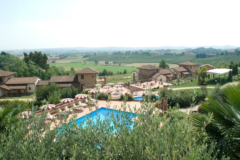 Hotel Ariotto Village
