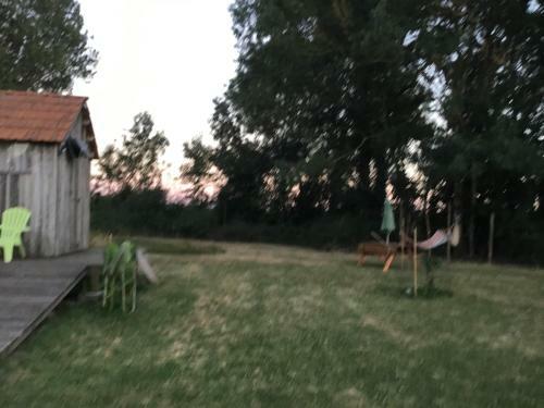 Cabane Au Fond Du Jardin