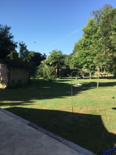Cabane Au Fond Du Jardin