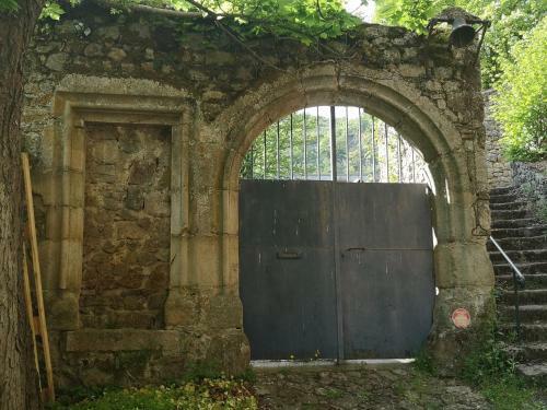 Hostal Chambres Auberge De Thorrenc