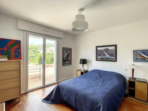 Villa - Piscine - Standing- Vue Mer-golfe Juan