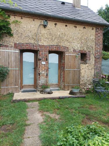 Maisonnette En Campagne "le Rocher"