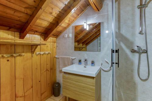 Chalet Le Genepy