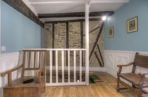 Maison Senechal, Instant Medieval
