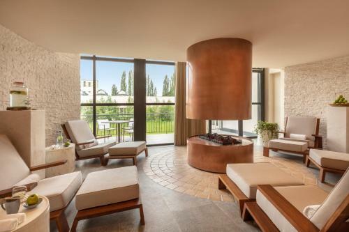Hotel Le Grand Pavillon Chantilly