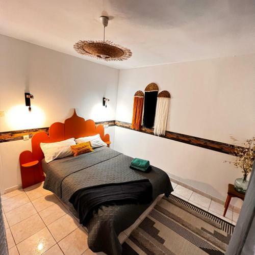 Villa Sur La Colline Avec Terrasse Et Jacuzzi