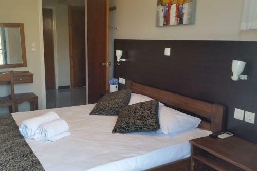 Hotel Nefeli Studios Nydri Main Road