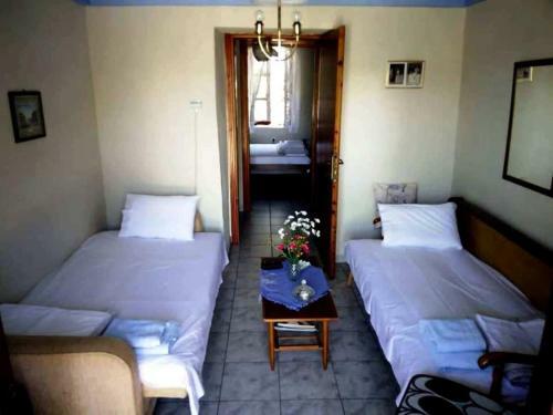 Meni's Traditional Home