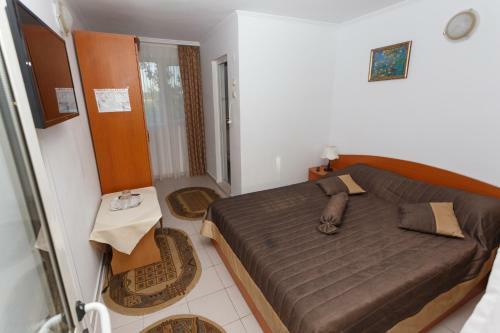 Hostal Pensiunea Adriana