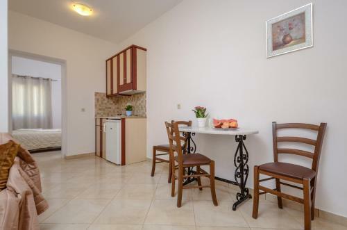 Gaitani Apartments Plaka Naxos