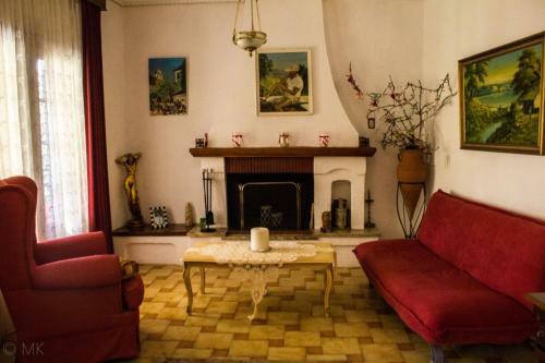Lila House