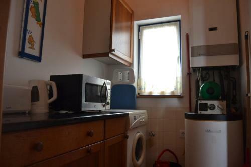 Villa Lurdes Next To Ribeira D'ilhas Beach