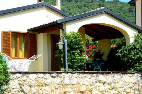 Aparthotel Le Corti Di Montepitti