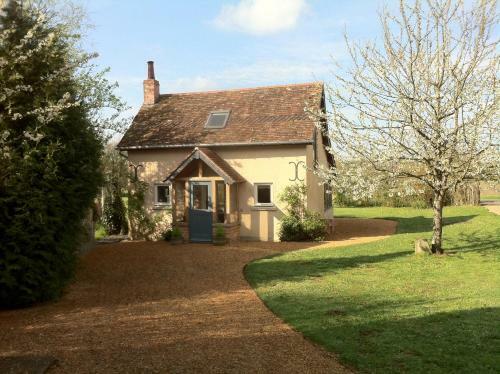 Cherry Cottage At Le Petit Nid
