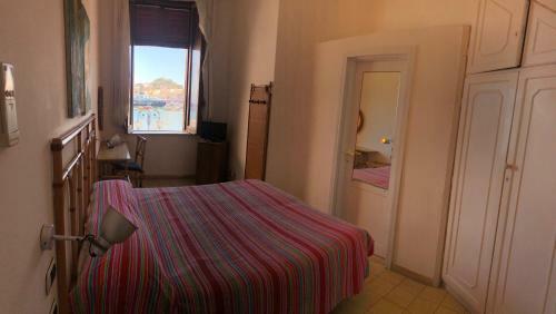 Hostal Visitponza - Le Stanze Sulla Spiaggia