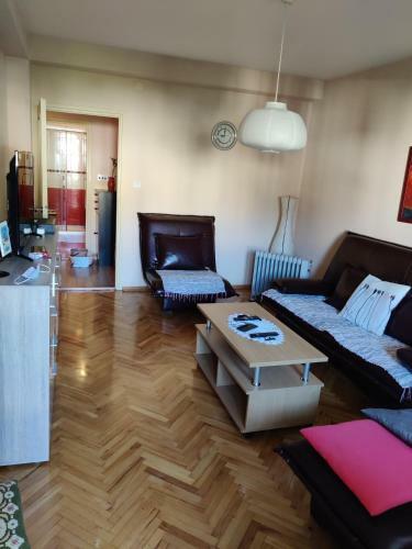 Comfortable Apartment In Tivat