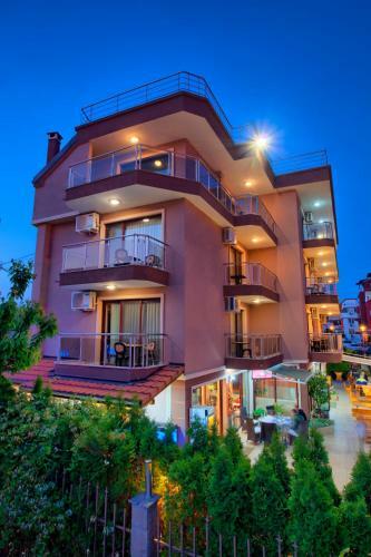 Family Hotel Karel