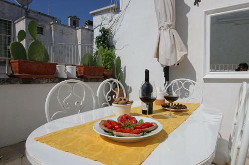 Palazzo De Amico -typical Terrace House