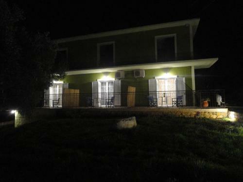 Yialos Apartments