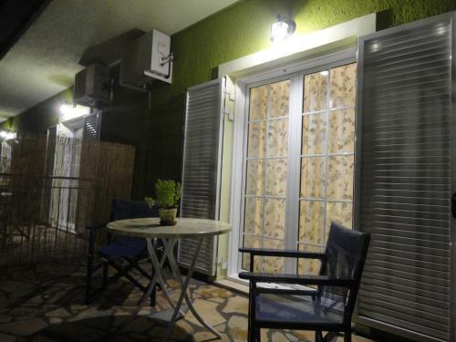 Yialos Apartments