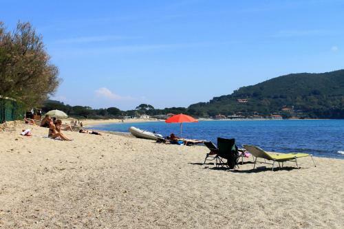 Apartamento Lacona Mare