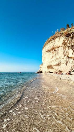 Hostal La Perla Del Tirreno 2
