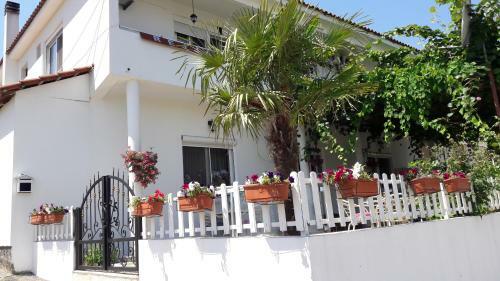 Hostal Guest House Rejjan
