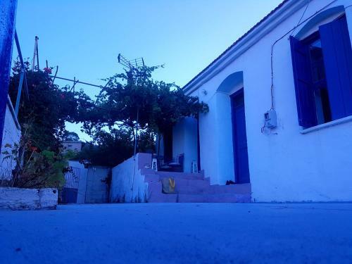 Iliana's Courtyard
