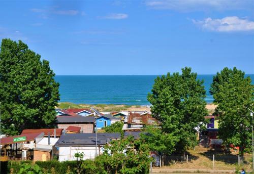 Private Apartment In Green Life Beach Resort
