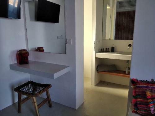 Wabi Luxury Suites & Maisonettes Ios