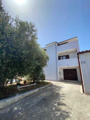 Apartments Lungomare Pula