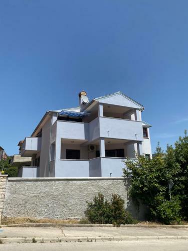 Apartments Lungomare Pula