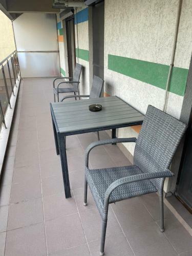 Miraj 2 Lake Apartment