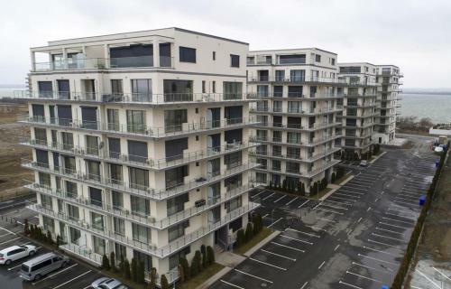 Apartment Cubic Gray