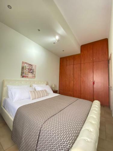 Maria & Zachos House