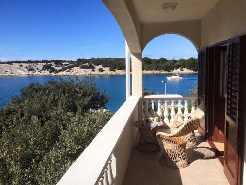 Apartments Simuni 66