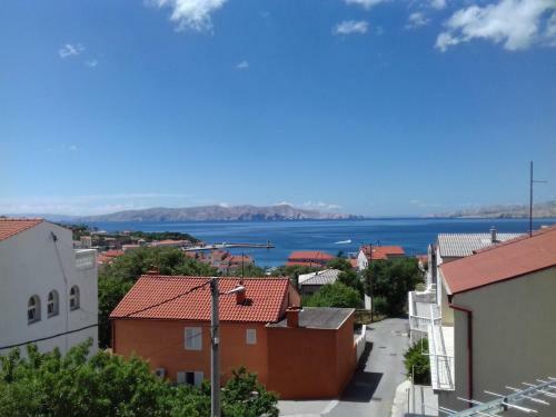 Apartmani Tomljenovi?
