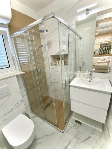 Alba Bianca - Holiday Home With Free Parking