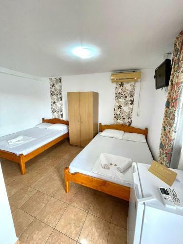 Hostal Gemini House