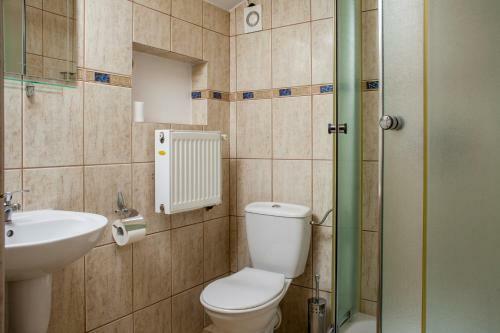 Cetniewo Pokoje I Apartamenty