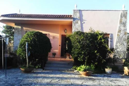 Villa A 300 Metri Mare. Terrazza/gazebo/barbecue