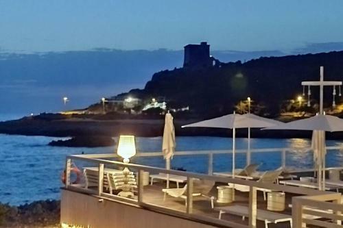 Villa A 300 Metri Mare. Terrazza/gazebo/barbecue