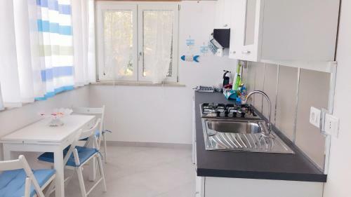 Casa Vacanze "villa Teresa Rooms"