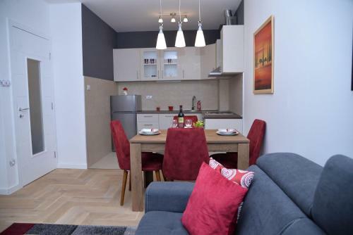 Apartamento Travunia Lux Residence With The Pool On The Roof