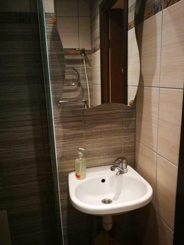 Hostal Sve?i? Namai Pervalkoje