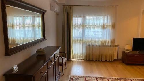 Peninsula Apartment, Constanta