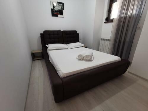 Mamaia Lake Apartments