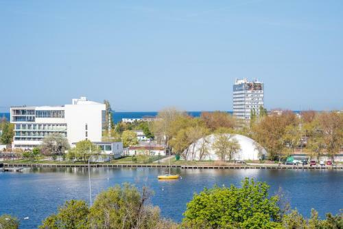 Mamaia Lake Apartments